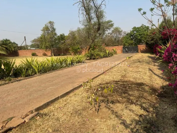 4 Bedroom House for Sale in Greencroft, Harare