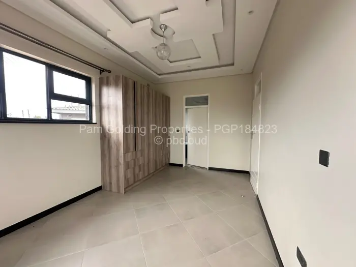 Townhouse/Cluster to Rent in Arlington, Harare