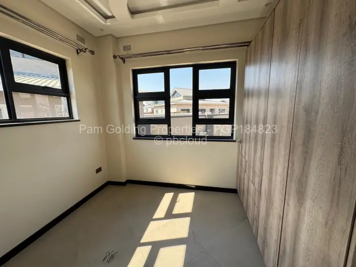 Townhouse/Complex/Cluster to Rent in Arlington
