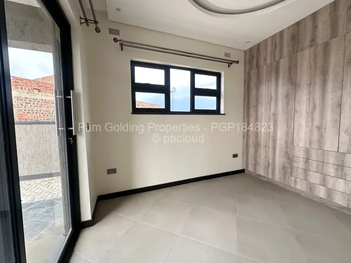 Townhouse/Cluster to Rent in Arlington, Harare