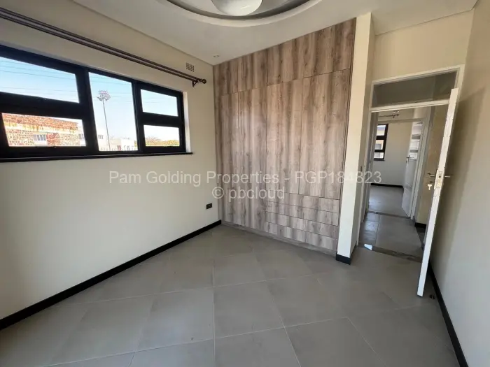 Townhouse/Complex/Cluster to Rent in Arlington