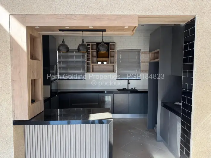 Townhouse/Complex/Cluster to Rent in Arlington