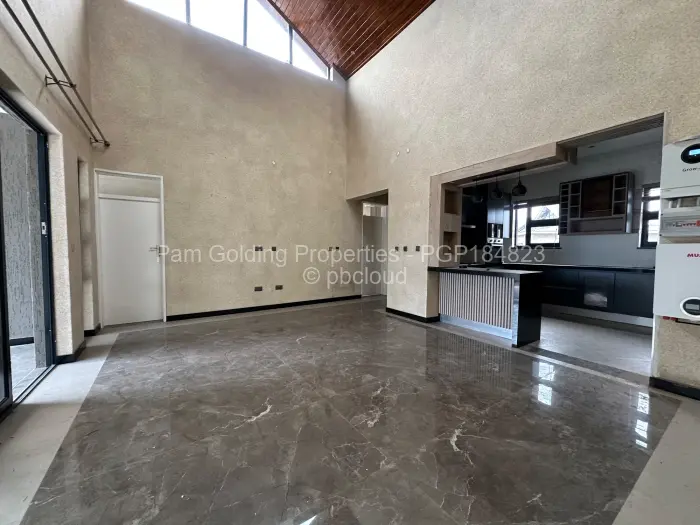 Townhouse/Cluster to Rent in Arlington, Harare