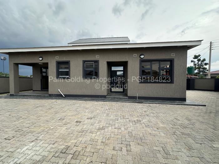 Townhouse/Cluster to Rent in Arlington, Harare