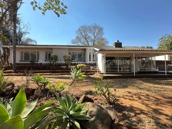 3 Bedroom House to Rent in Greystone Park