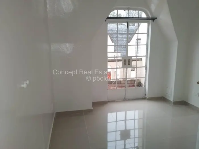 3 Bedroom Cottage/Garden Flat to Rent in Newlands
