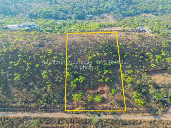 Stand for Sale in Gletwin Park, Harare