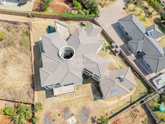 6 Bedroom House for Sale in Brookeview, Harare