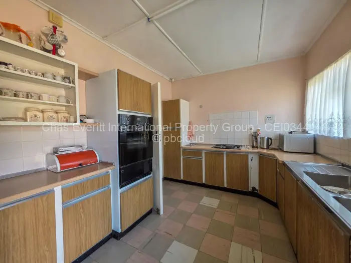 3 Bedroom House for Sale in Ilanda, Bulawayo