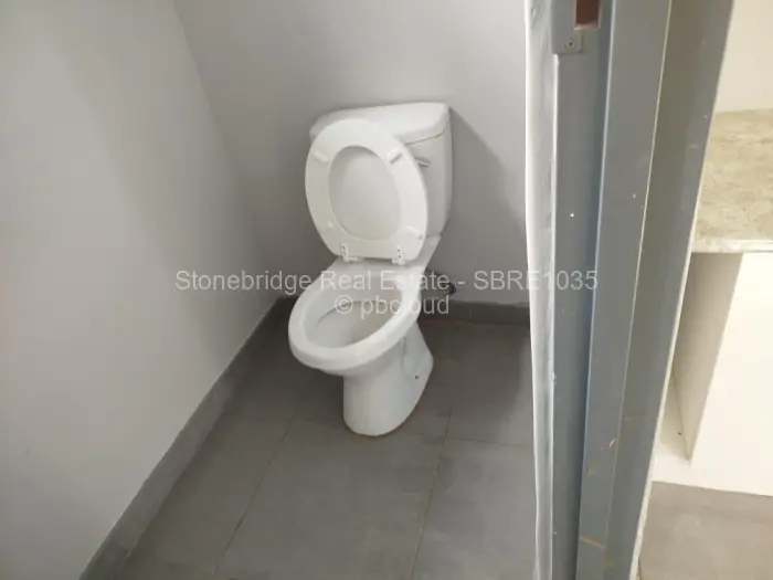 6 Bedroom House to Rent in Hillside Byo, Bulawayo