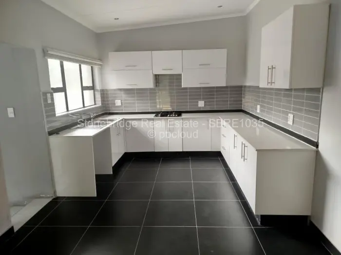 6 Bedroom House to Rent in Hillside Byo, Bulawayo