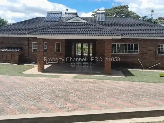 Townhouse/Cluster to Rent in Borrowdale Brooke