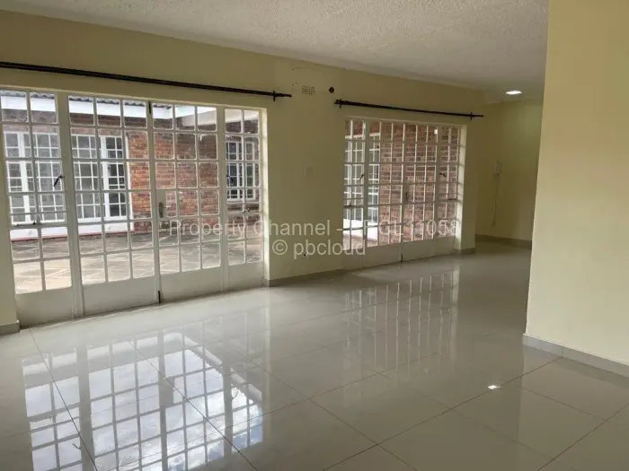 Townhouse/Cluster to Rent in Borrowdale Brooke