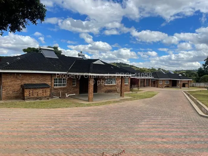 Townhouse/Cluster to Rent in Borrowdale Brooke