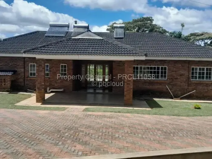 Townhouse/Cluster to Rent in Borrowdale Brooke