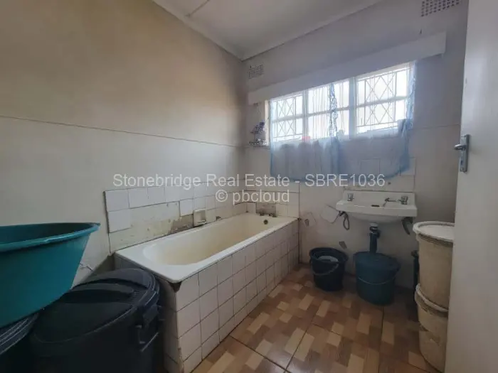 3 Bedroom House for Sale in Kingsdale, Bulawayo