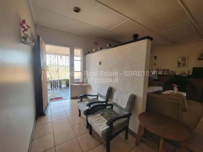 3 Bedroom House for Sale in Kingsdale, Bulawayo