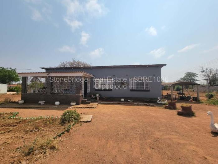 3 Bedroom House for Sale in Kingsdale, Bulawayo
