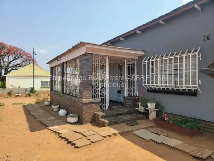 3 Bedroom House for Sale in Kingsdale, Bulawayo