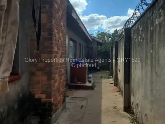 4 Bedroom House for Sale in Crowborough, Harare