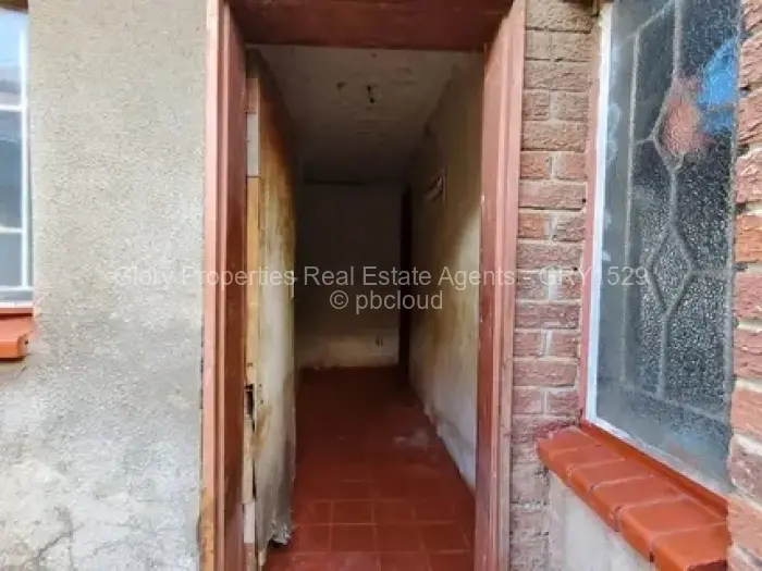 4 Bedroom House for Sale in Crowborough, Harare