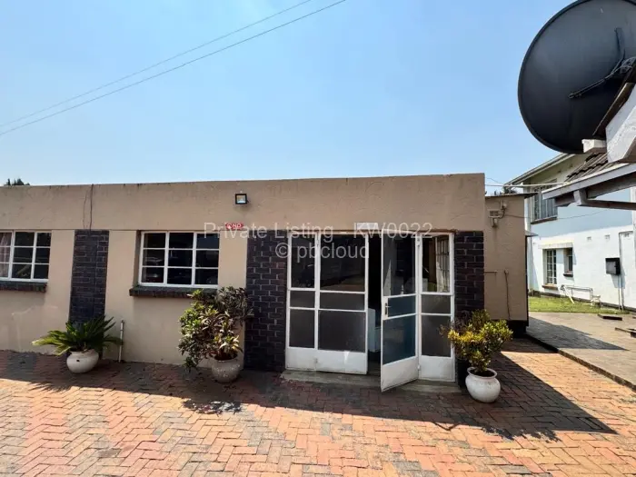 5 Bedroom House to Rent in Borrowdale