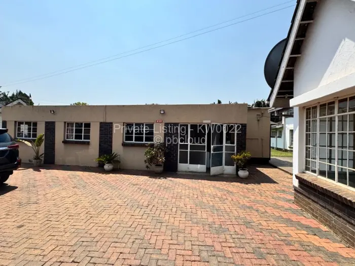 5 Bedroom House to Rent in Borrowdale