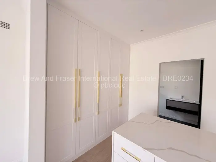 4 Bedroom House to Rent in Hatfield
