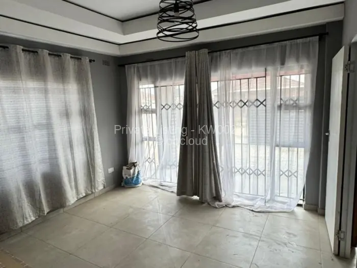 4 Bedroom House to Rent in Southview Park