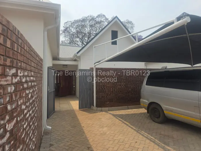 Townhouse/Complex/Cluster to Rent in Pomona