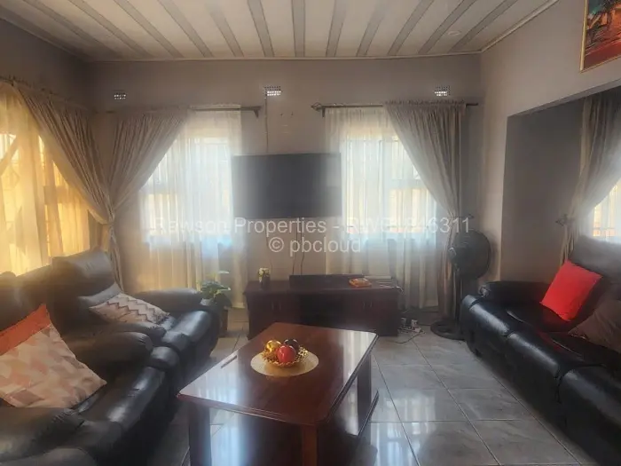 4 Bedroom House for Sale in Southview, Gweru
