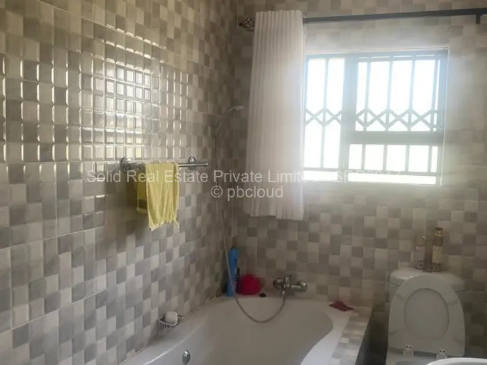 4 Bedroom House for Sale in Sandton Park, Harare