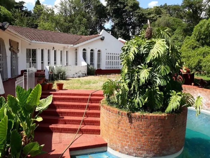 4 Bedroom House to Rent in Greendale North
