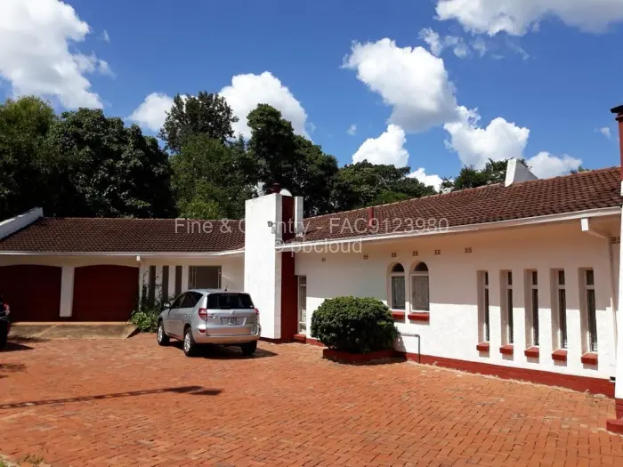 4 Bedroom House to Rent in Greendale North