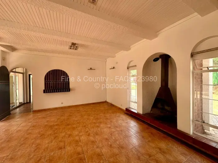 4 Bedroom House to Rent in Greendale North