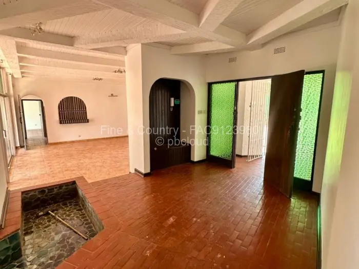 4 Bedroom House to Rent in Greendale North