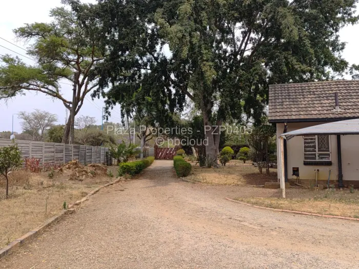 Commercial Property to Rent in Highlands