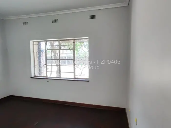 Commercial Property to Rent in Highlands