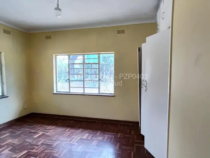 Commercial Property to Rent in Highlands