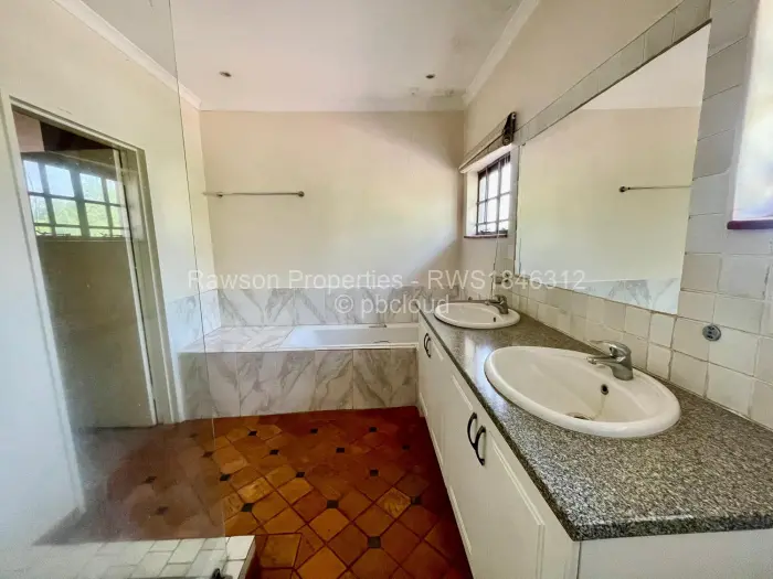 6 Bedroom House for Sale in Mount Pleasant, Harare