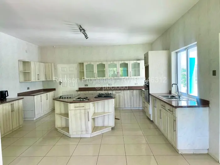6 Bedroom House for Sale in Mount Pleasant, Harare