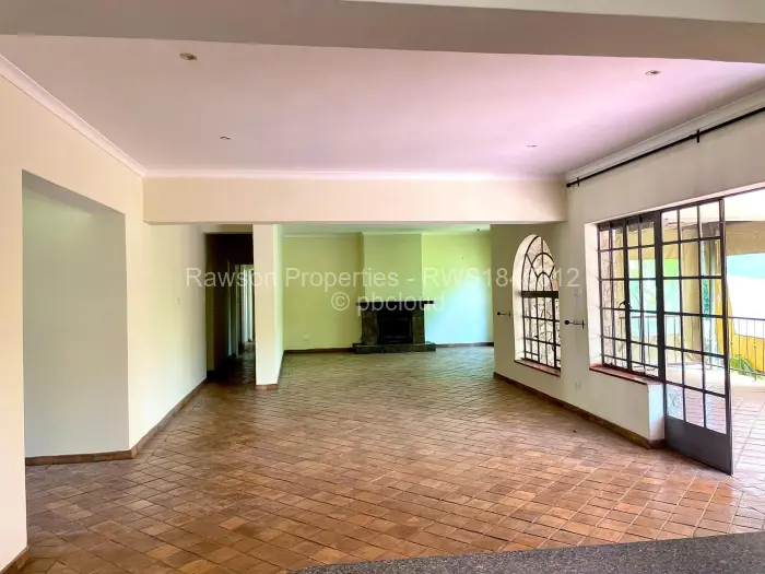 6 Bedroom House for Sale in Mount Pleasant, Harare