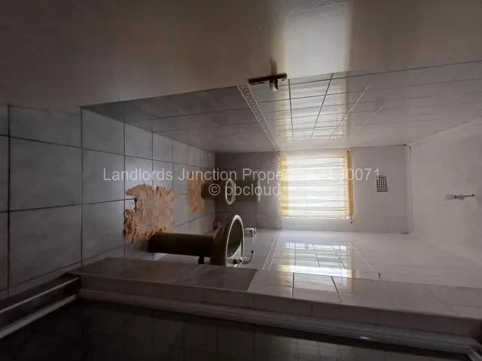 4 Bedroom House for Sale in Burnside, Bulawayo