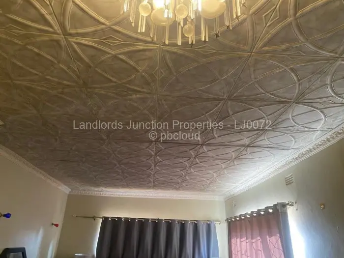 3 Bedroom House for Sale in Parklands, Bulawayo