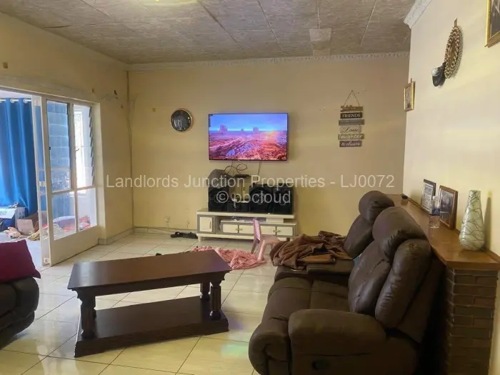 3 Bedroom House for Sale in Parklands, Bulawayo
