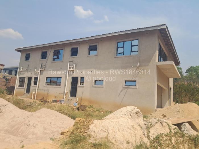 Townhouse/Cluster for Sale in Carrick Creagh Estate, Harare