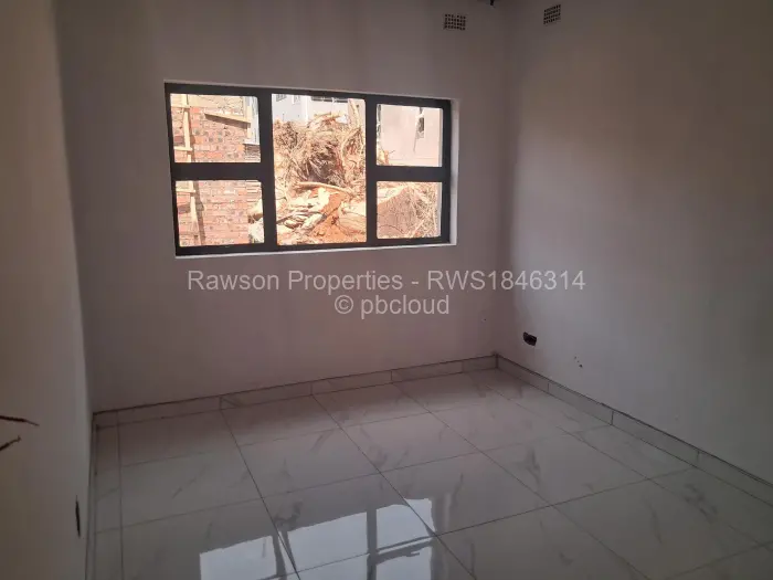 Townhouse/Cluster for Sale in Carrick Creagh Estate, Harare