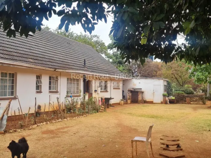 4 Bedroom House for Sale in Borrowdale, Harare