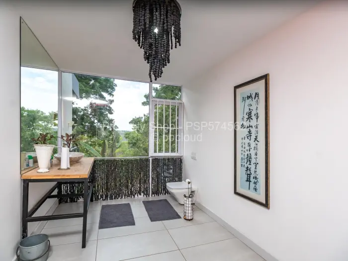 4 Bedroom House for Sale in Glen Lorne, Harare