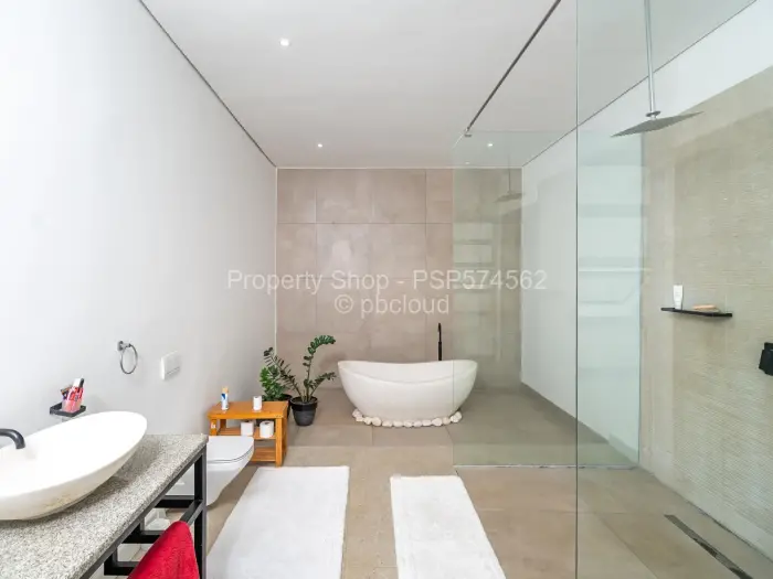 4 Bedroom House for Sale in Glen Lorne, Harare